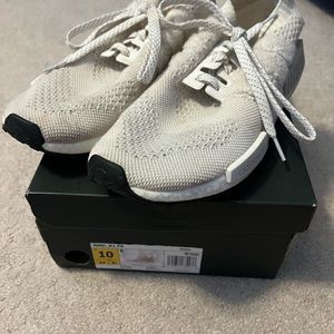 Men’s Adidas NMD off white.